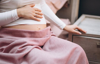 Cách giảm táo bón cho mẹ bầu khi mang thai